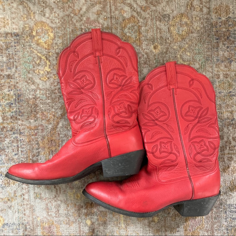 Red Ariat women’s cowboy boots sz11 wide calf